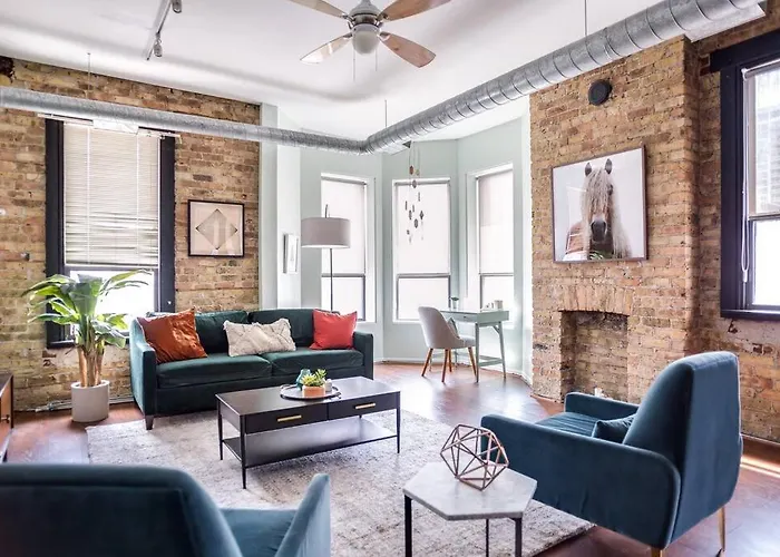 Luxury Downtown Penthouse With Private Rooftop Chicago