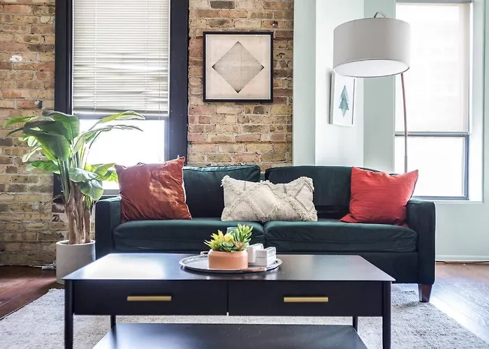 Luxury Downtown Penthouse With Private Rooftop Apartment